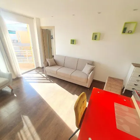 Piso Familiar Apartment *
